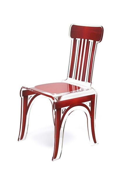 Chaise acrylique Bistrot bois rouge  Mobilier  decotaime.fr