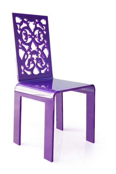 Chaise Grand Soir en acrylique Dentelle violette - Acrila Concept