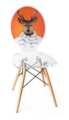 Chaise Graph en acrylique pieds bois cerf fond orange - Acrila Concept