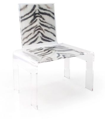 Chaise basse Wild en acrylique tigre blanc - Acrila Concept