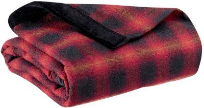 Plaid Lina en laine recyclée coloris Rubis 140x180 - Vivaraise